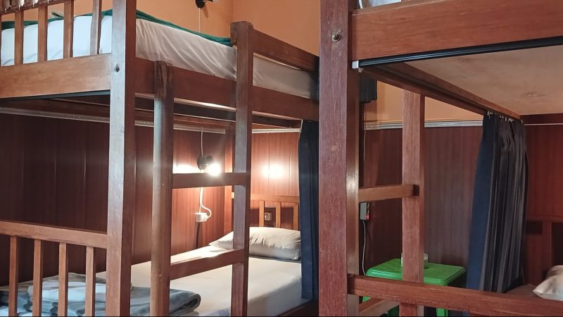 4 Bed Mixed Dorm Room with Air-con